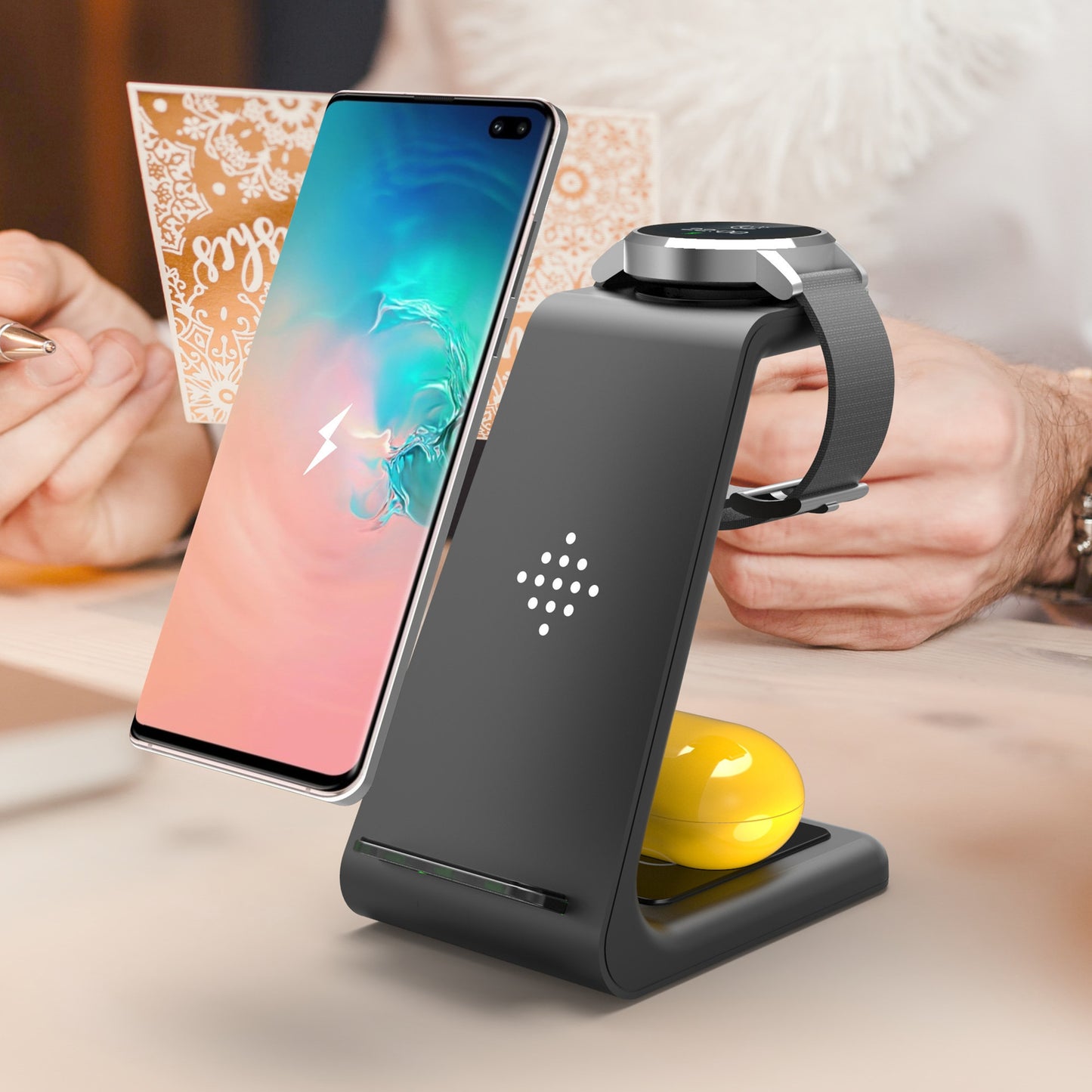 3-in-1 Wireless Fast Charging Station: Streamlined Charger Stand and Phone Holder